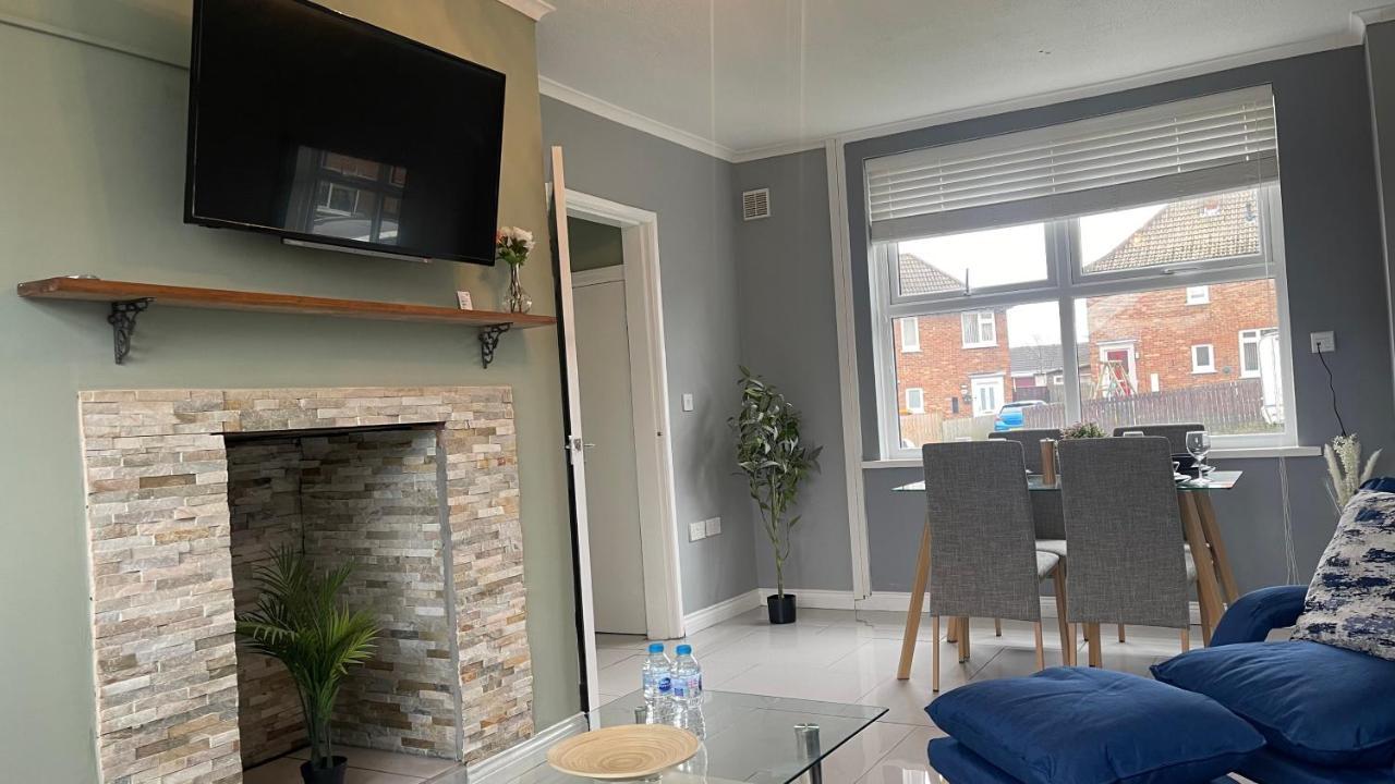 Fully Serviced Three Bed House In Durham Exterior foto